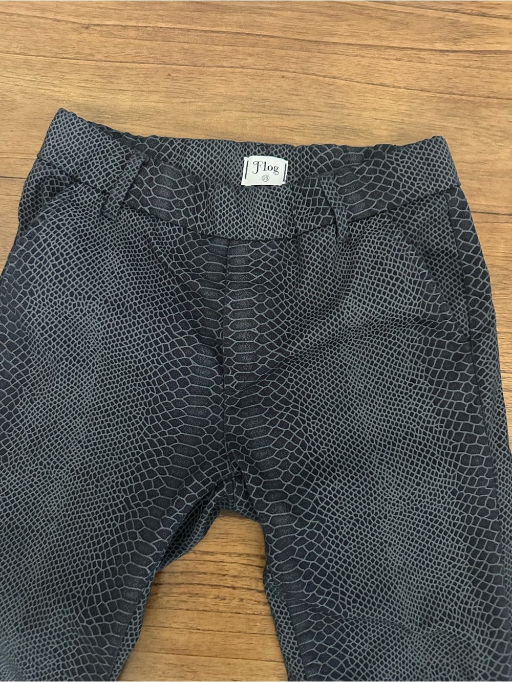 BEVY FLOG Women's Black Snakeskin Navy Diamond type print - Dafna Button front